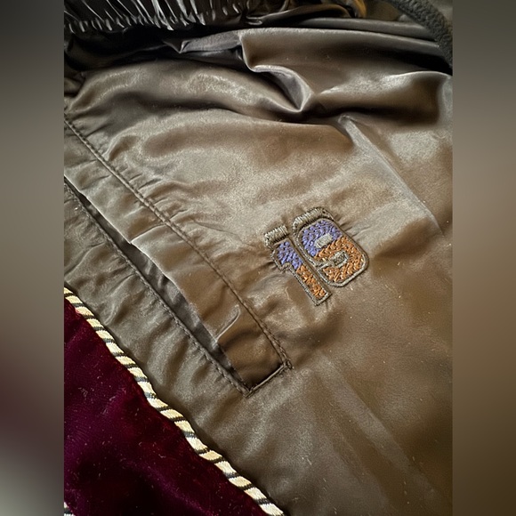 Diesel Men’s Pants size Medium Black with Burgundy Stripe and Logo - Picture 3 of 13